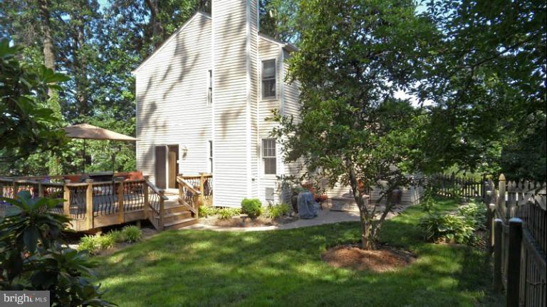 1708 Bartholomew Court Silver Spring, MD 20910 - Photo 9 of 29 Exterior (Rear)