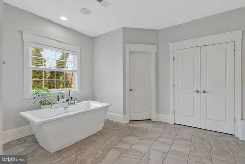 $2,675,000 | 362 Park Street Northeast, Vienna, VA 22180