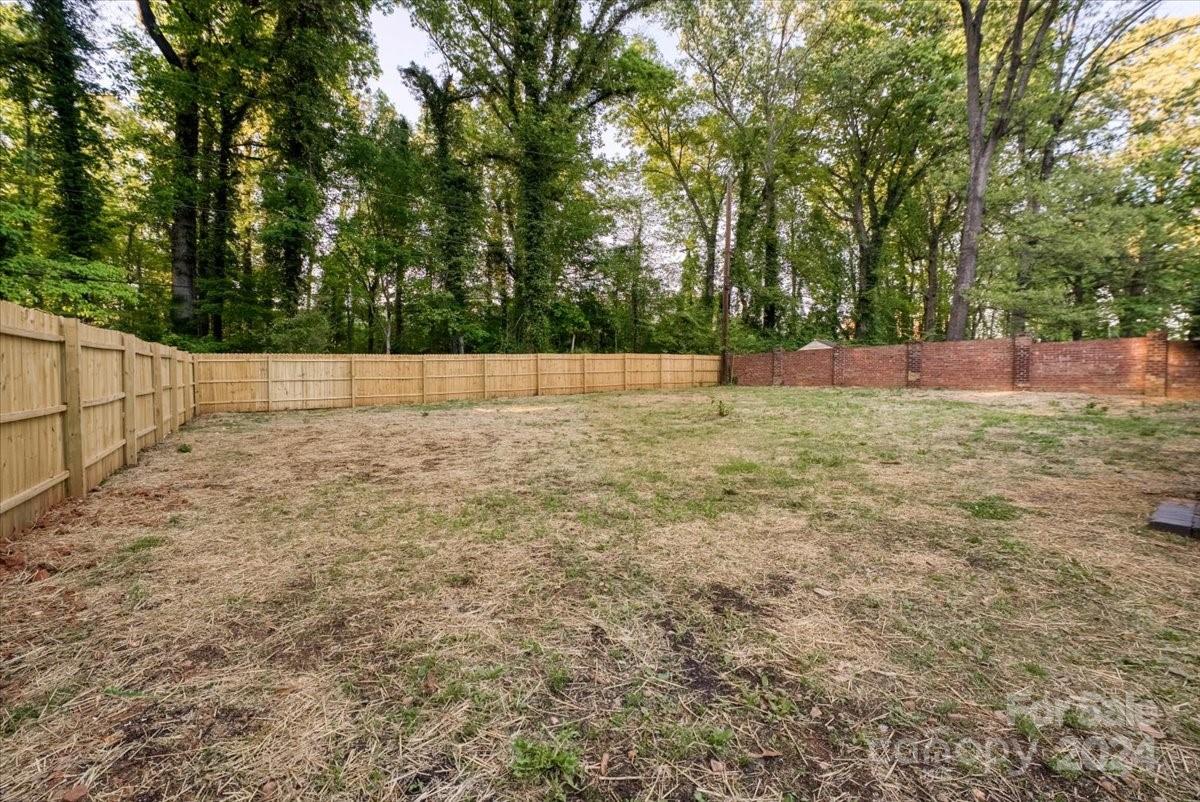 2736 Royston Road Charlotte, NC 28208 - Photo 23 of 30 Gallery Image 23