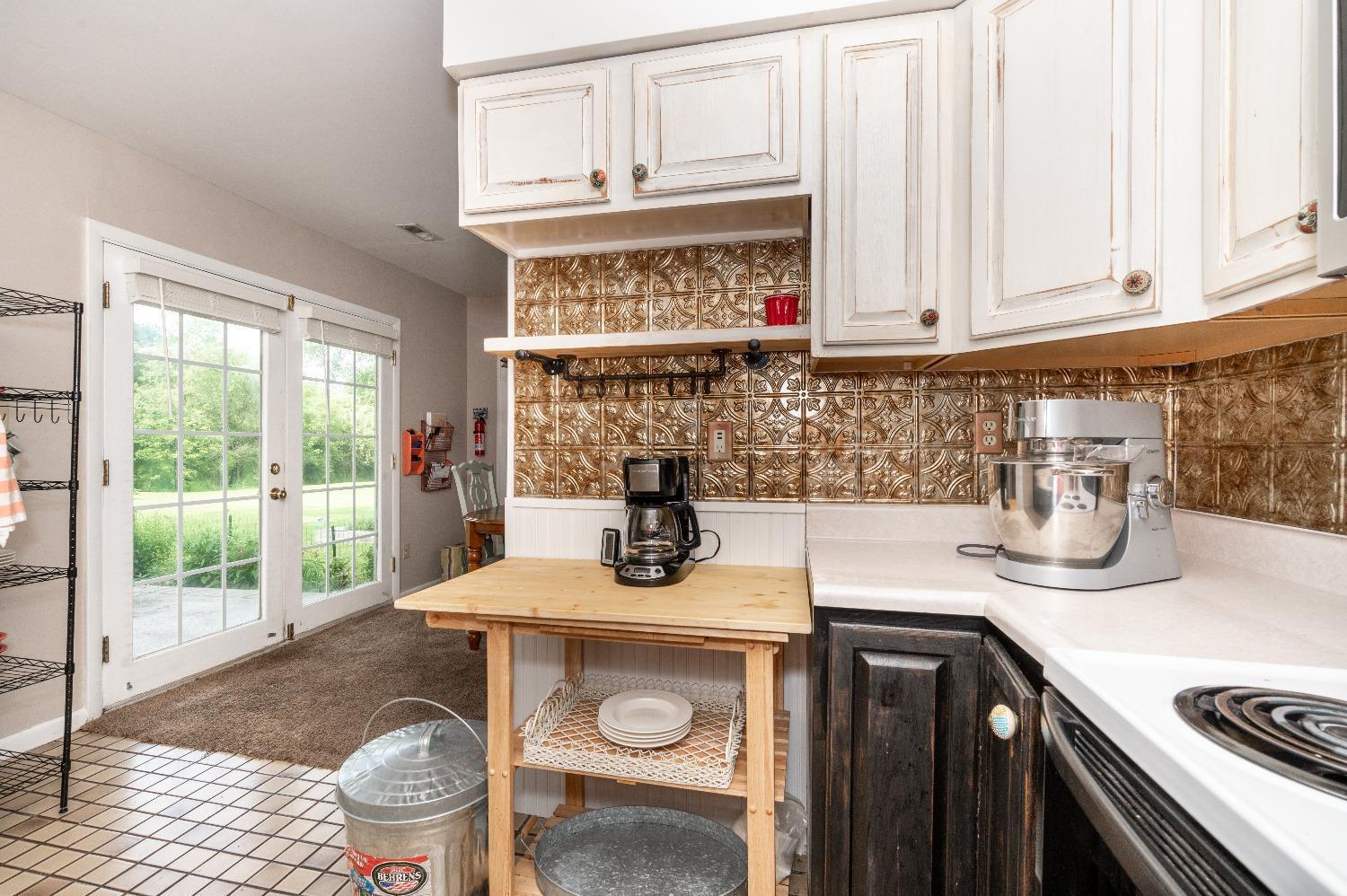 6495 Hendrickson Road Middletown, OH 45044 - Photo 17 of 46 Gallery Image 17