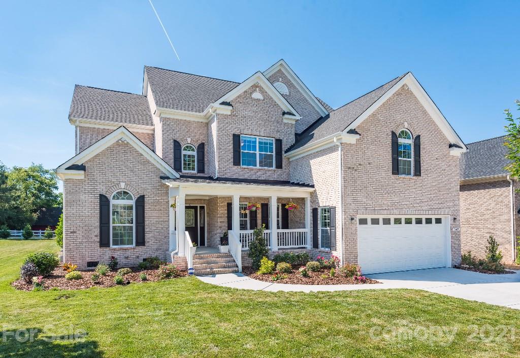 2607 Walker Road Matthews, NC 28105 - Photo 2 of 46