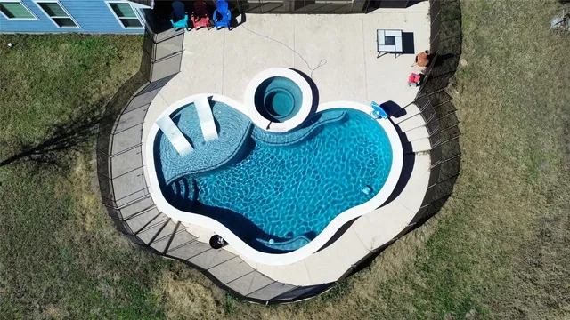 $675,000 | 1145 Private Road 2102, Giddings, TX 78942