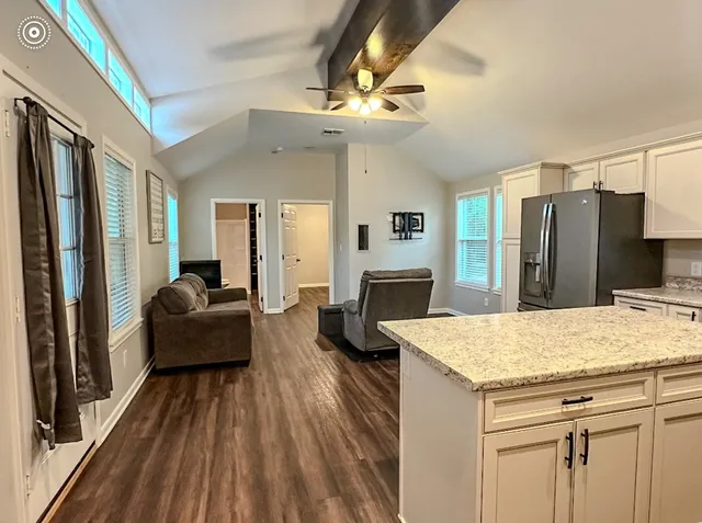 $675,000 | 1145 Private Road 2102, Giddings, TX 78942