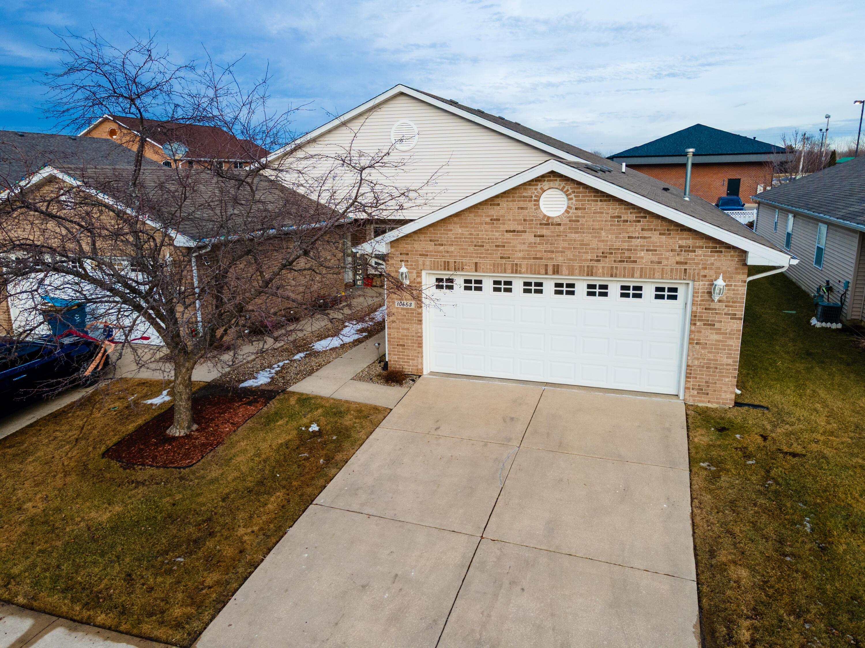 10653 Keystone Lane Crown Point, IN 46307 - Photo 2 of 43 3000x2250