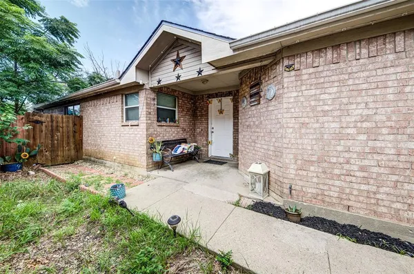 $289,999 | 1010 Savage Drive, Denton, TX 76207