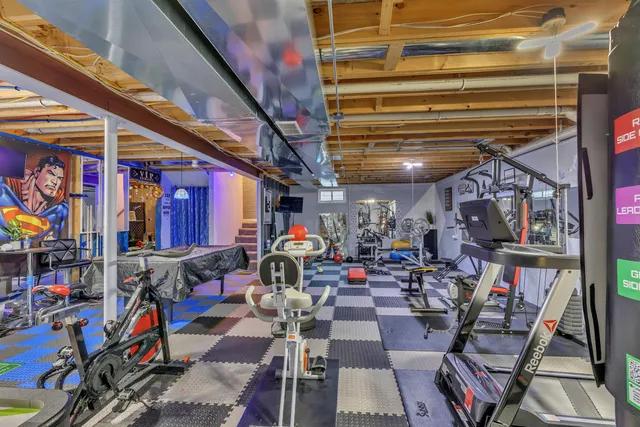 $564,900 | 9031 Columbia Avenue, Munster, IN 46321