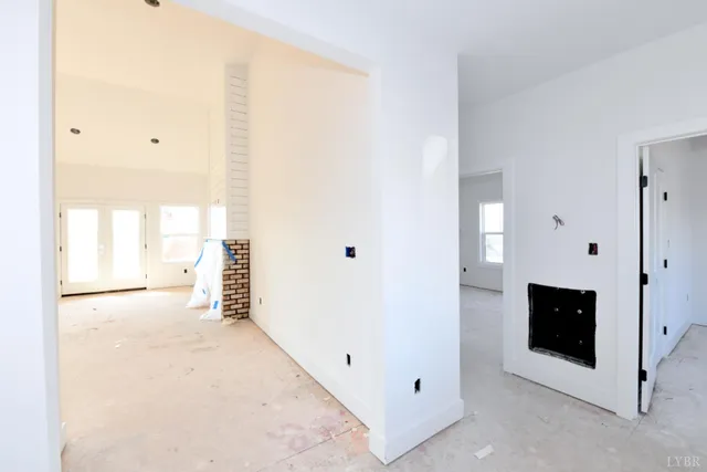 a view of a livingroom with an empty space