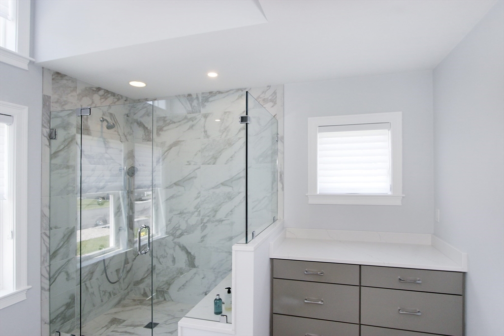 79 Cobblestone Circle Mashpee, MA 02649 - Photo 14 of 41 Gallery Image 14