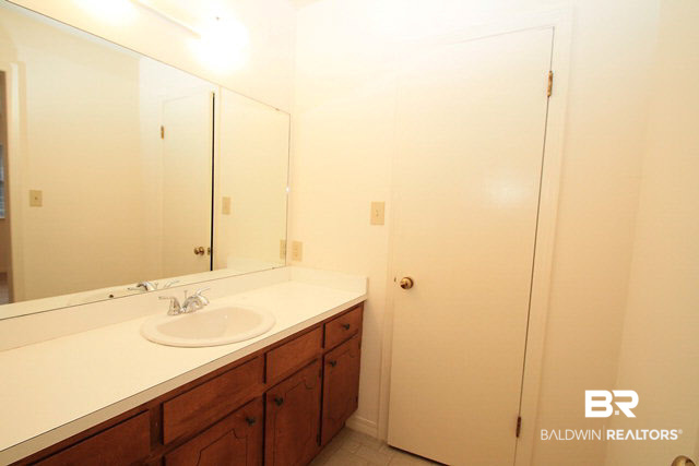 512 Lake Forest Boulevard, Unit F221 Daphne, AL 36526 - Photo 10 of 14