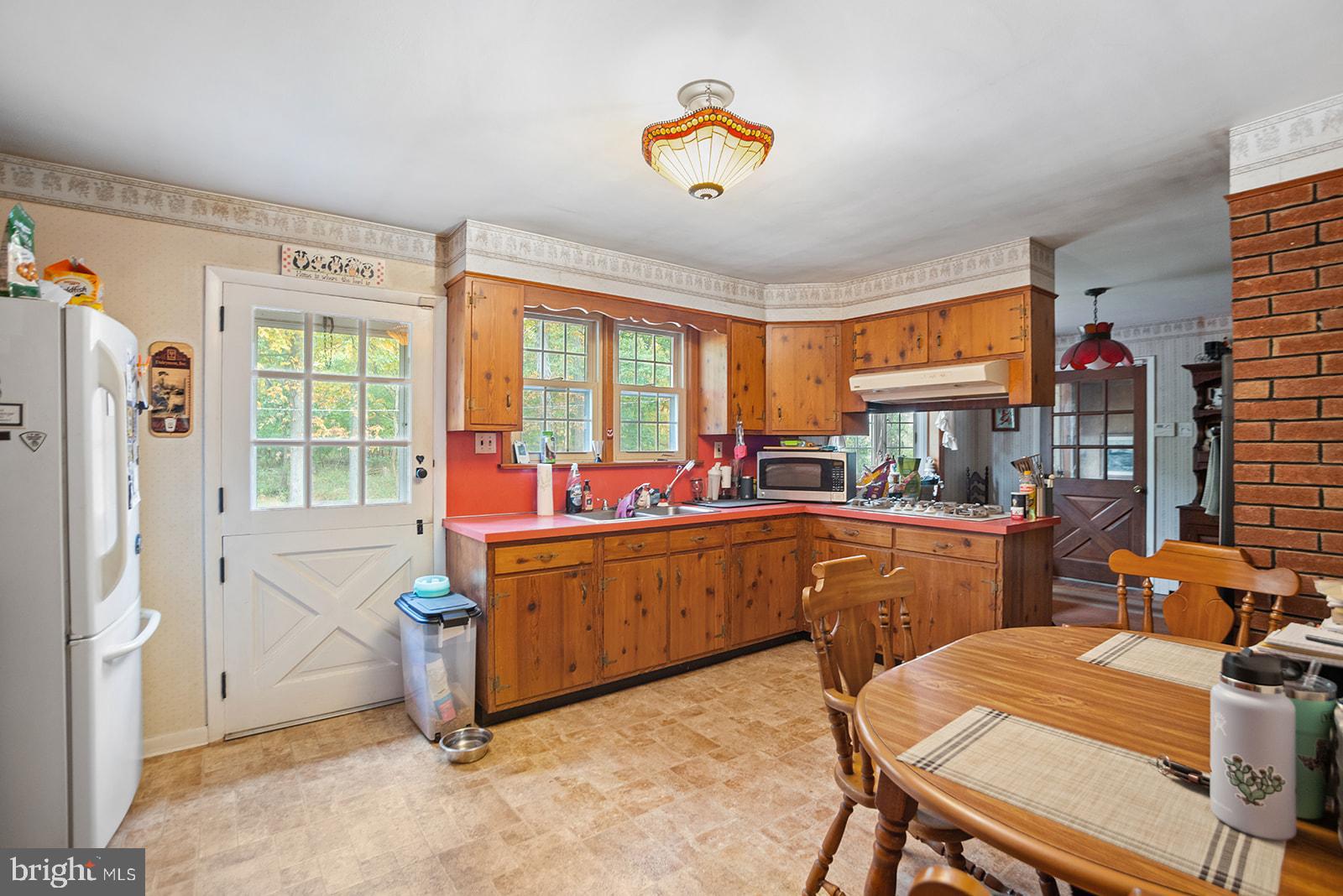 935 Creamery Road Newtown, PA 18940 - Photo 8 of 46