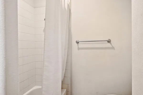 $4,200 | 41 Vista Mirage Way, Rancho Mirage, CA 92270