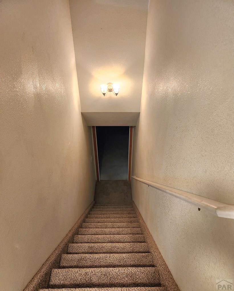 1146 East Ranch Drive Pueblo, CO 81007 - Photo 15 of 17