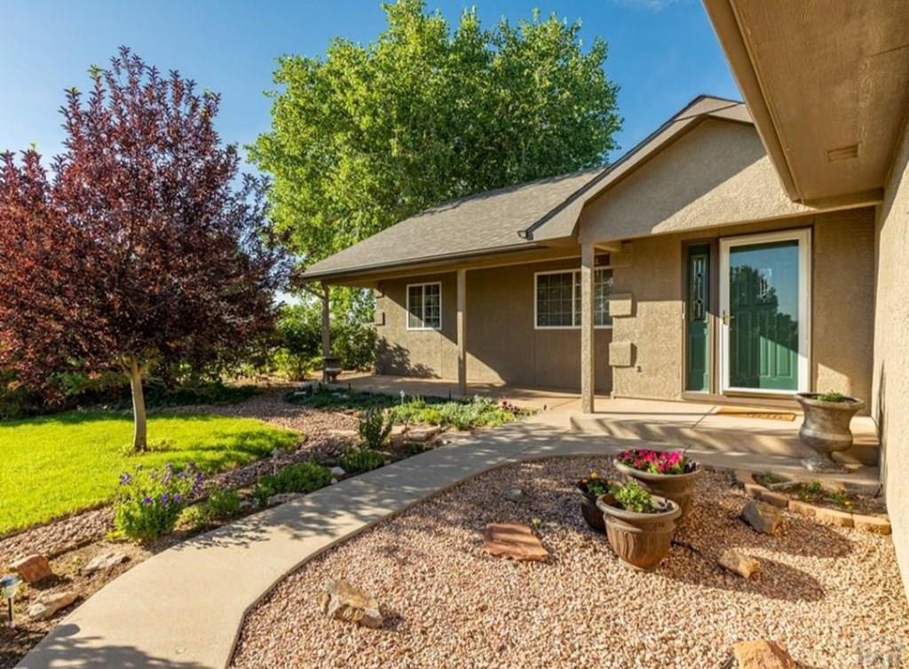 1146 East Ranch Drive Pueblo, CO 81007 - Photo 2 of 17
