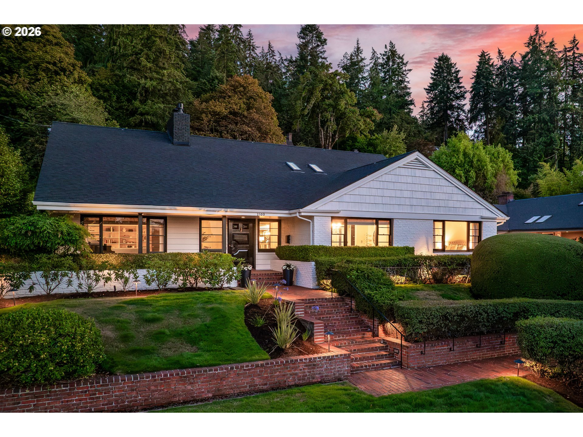 2105 Fairmount Boulevard Eugene, OR 97403 - Photo 2 of 48