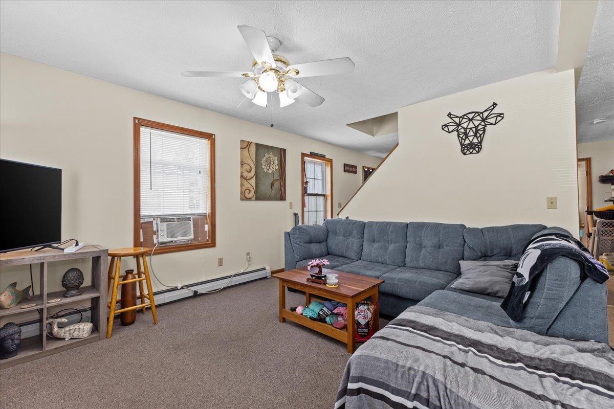 68 Nason Street St. Albans, VT 05478 - Photo 11 of 31