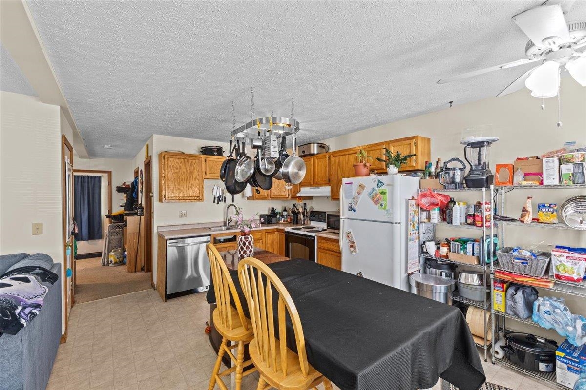 68 Nason Street St. Albans, VT 05478 - Photo 12 of 31