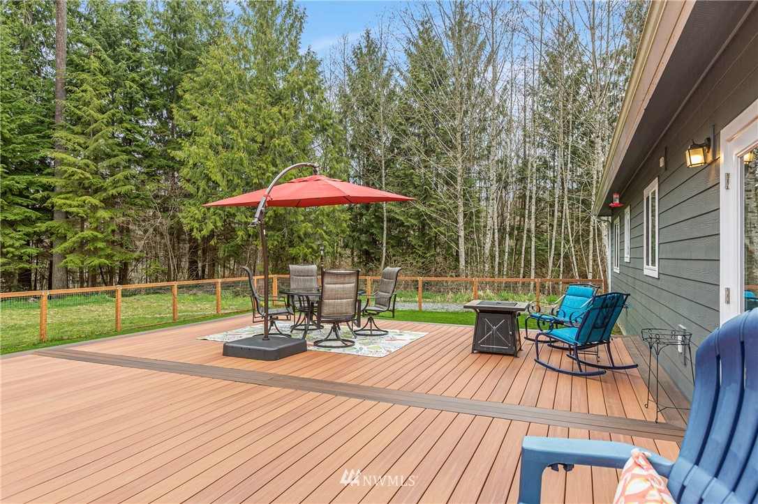 19614 Lerch Road Snohomish, WA 98290 - Photo 30 of 40 a view of outdoor space with seating space