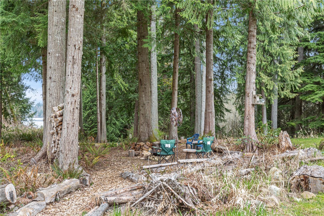 19614 Lerch Road Snohomish, WA 98290 - Photo 34 of 40 a view of outdoor space with trees