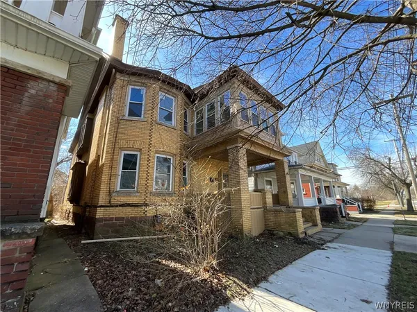 $99,900 | 919 Ferry Avenue, Niagara Falls, NY 14303