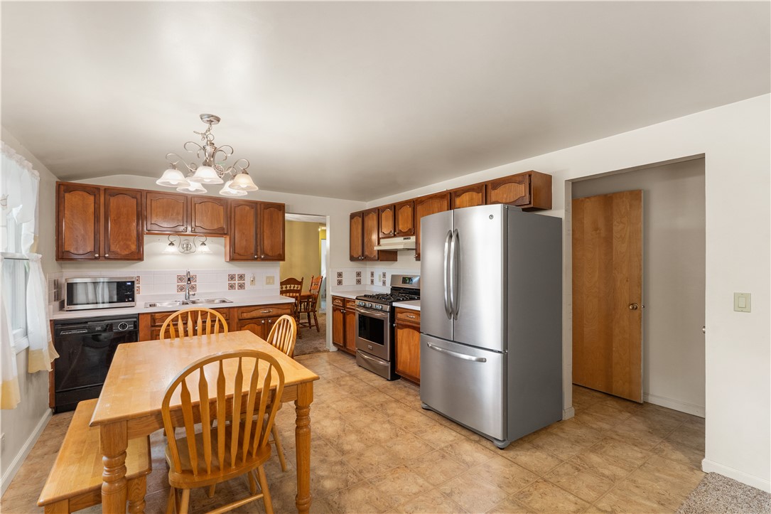 62 Gateway Road Chili, NY 14624 - Photo 15 of 50