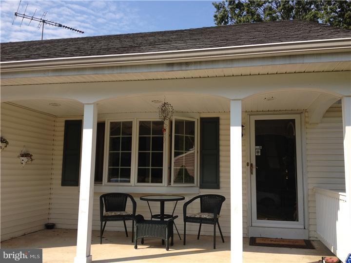 157 Coopers Kill Road Delran, NJ 08075 - Photo 3 of 20 Porch