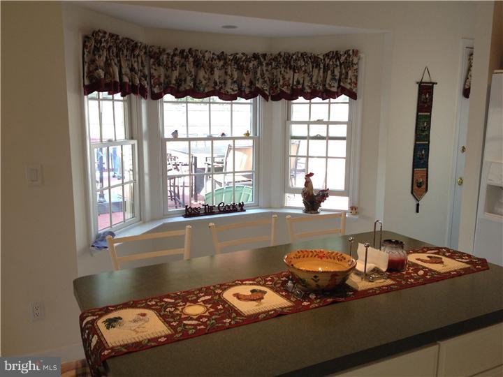 157 Coopers Kill Road Delran, NJ 08075 - Photo 10 of 20 Kitchen