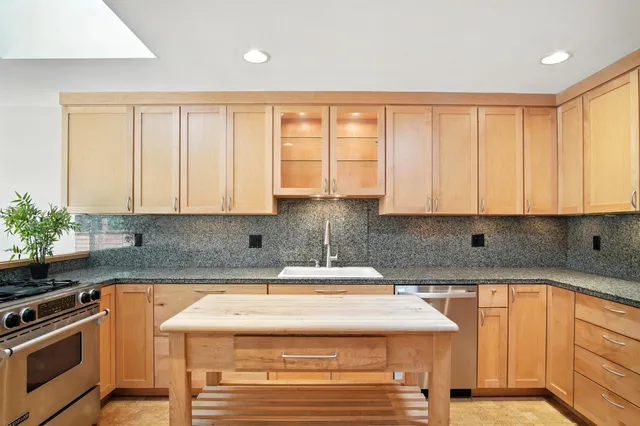 $720,000 | 3121 South Manito Boulevard, Spokane, WA 99203