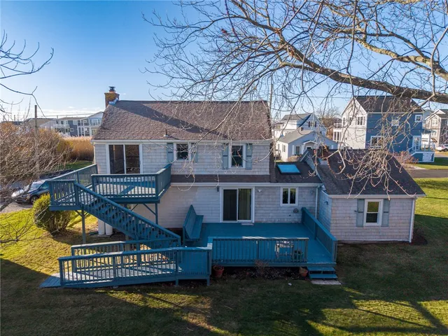 $1,250,000 | 120 Chestnut Avenue, Narragansett, RI 02882