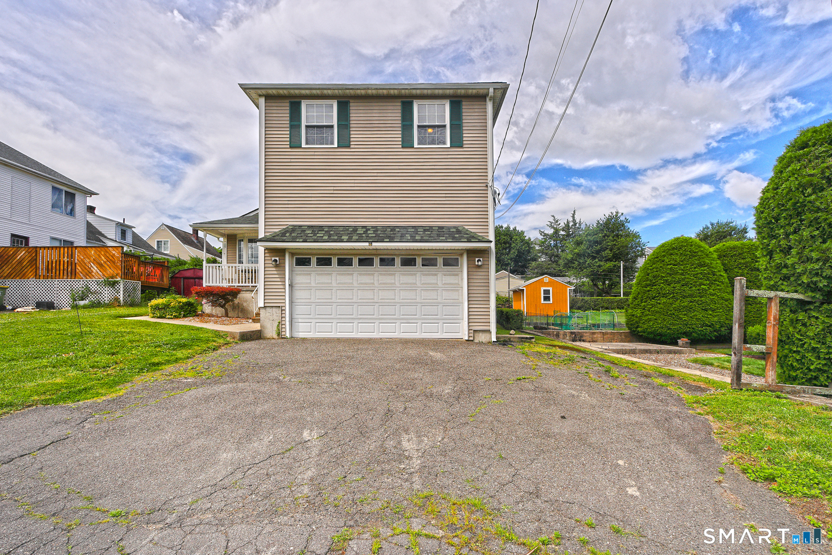 6 Francis Street Waterbury, CT 06708 - Photo 2 of 26
