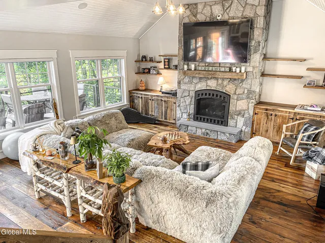 $4,300,000 | 44 Christiana Court, Lake George, NY 12845