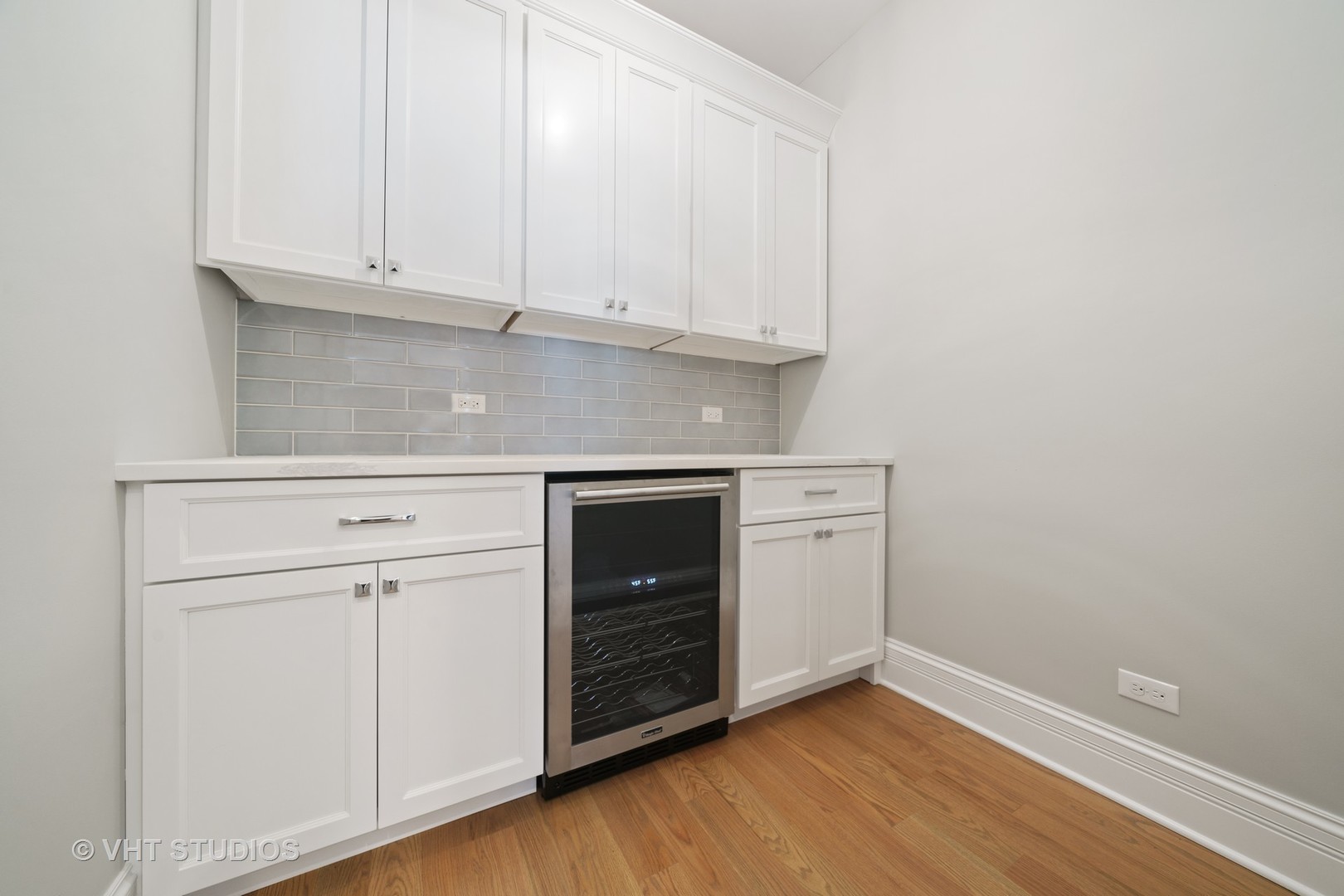 118 Pine Street Elmhurst, IL 60126 - Photo 12 of 33