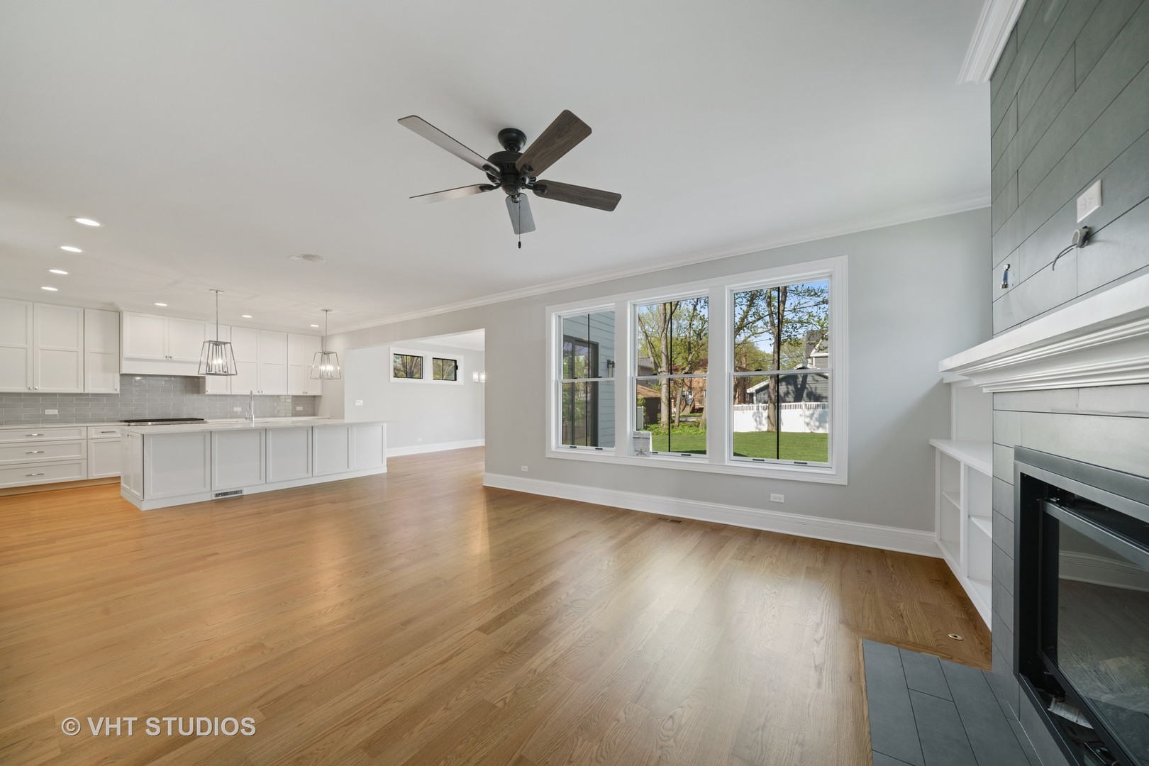118 Pine Street Elmhurst, IL 60126 - Photo 13 of 33
