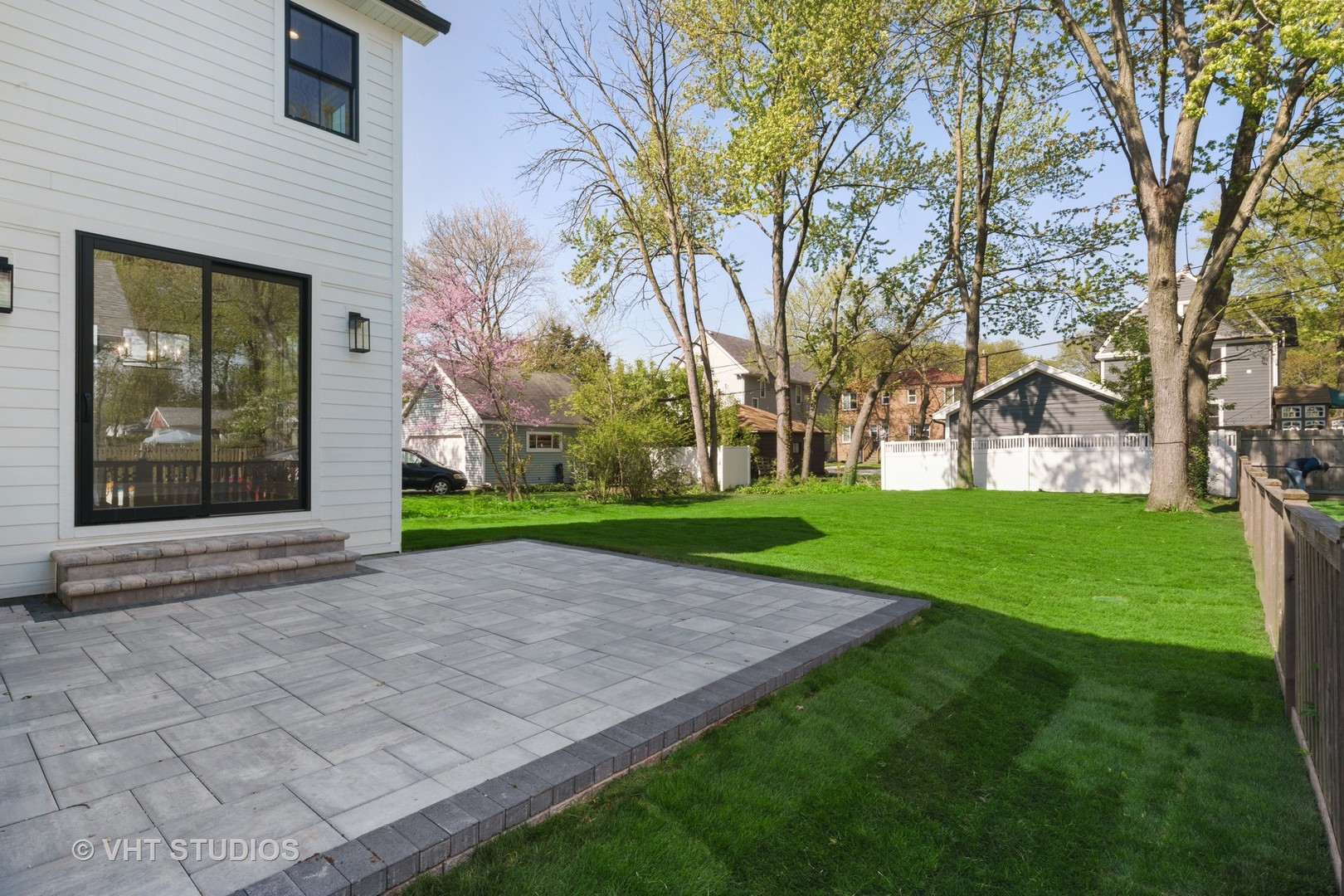 118 Pine Street Elmhurst, IL 60126 - Photo 4 of 33