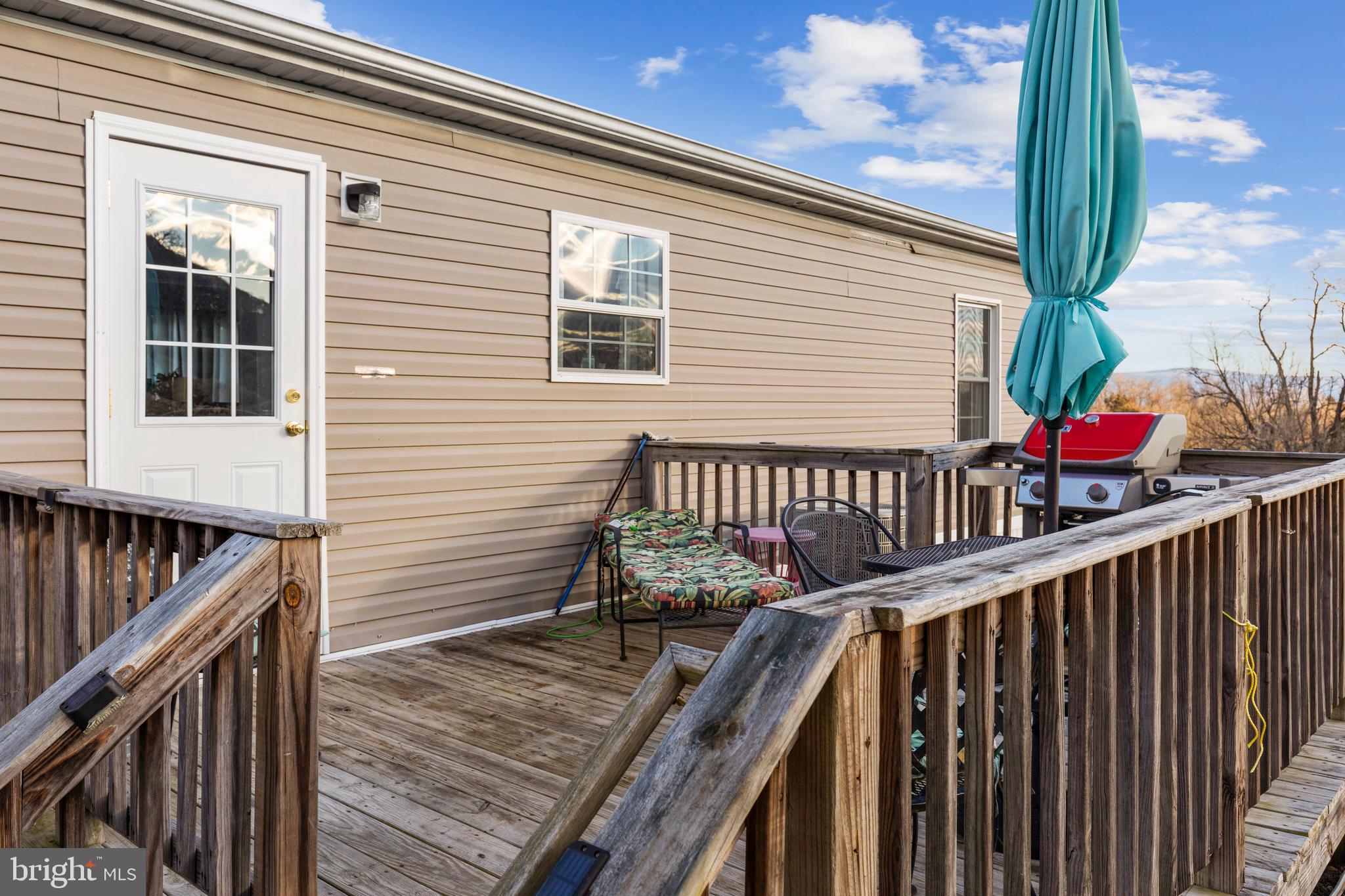 1501 Cottontown Road Strasburg, VA 22657 - Photo 23 of 35 Rear Deck