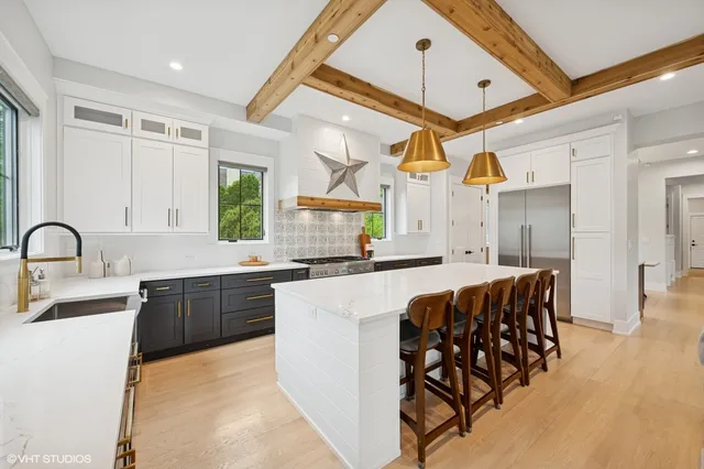 $1,995,000 | 2411 Woodlawn Road, Northbrook, IL 60062