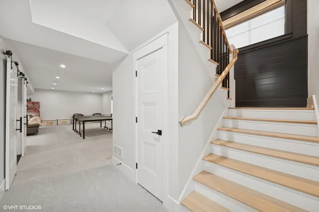 $1,995,000 | 2411 Woodlawn Road, Northbrook, IL 60062