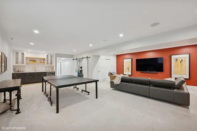 $1,995,000 | 2411 Woodlawn Road, Northbrook, IL 60062