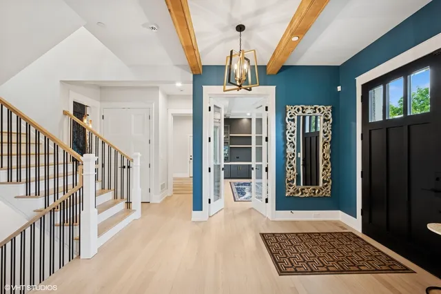 $1,995,000 | 2411 Woodlawn Road, Northbrook, IL 60062