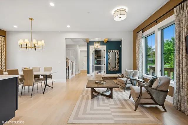 $1,995,000 | 2411 Woodlawn Road, Northbrook, IL 60062