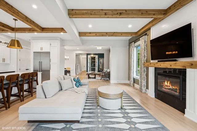 $1,995,000 | 2411 Woodlawn Road, Northbrook, IL 60062