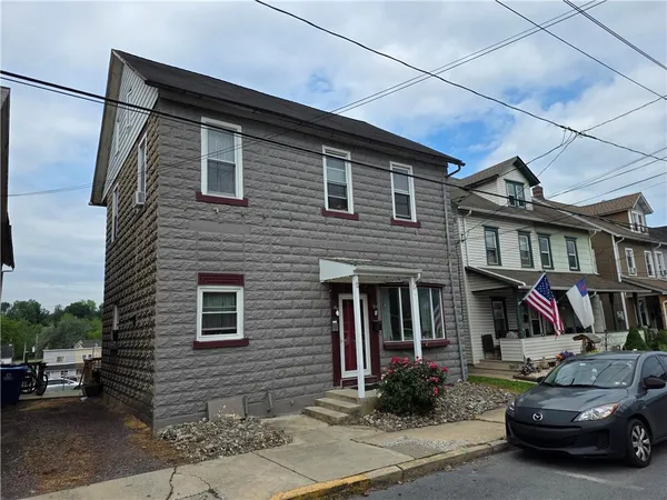$359,900 | 1356 Newport Avenue, Northampton, PA 18067