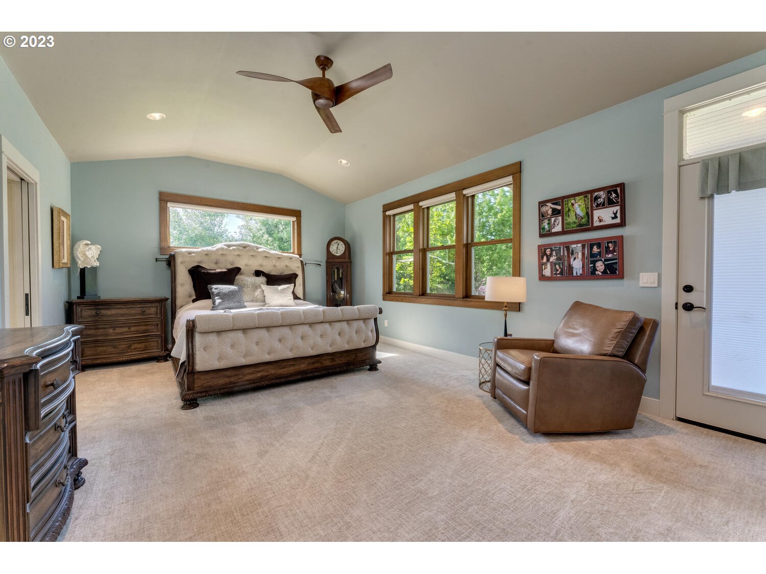 5700 Northwest 304th Street Ridgefield, WA 98642 - Photo 19 of 37 a living room with furniture and windows