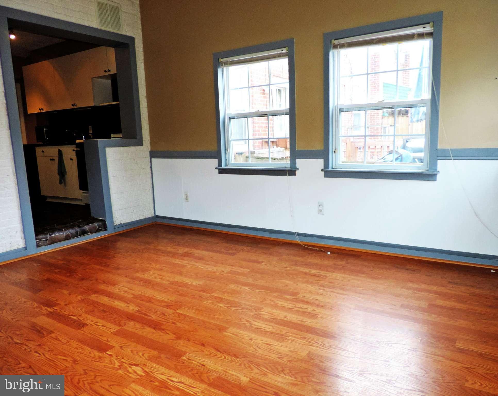 4432 Scotia Road Baltimore, MD 21227 - Photo 11 of 20 Family Room