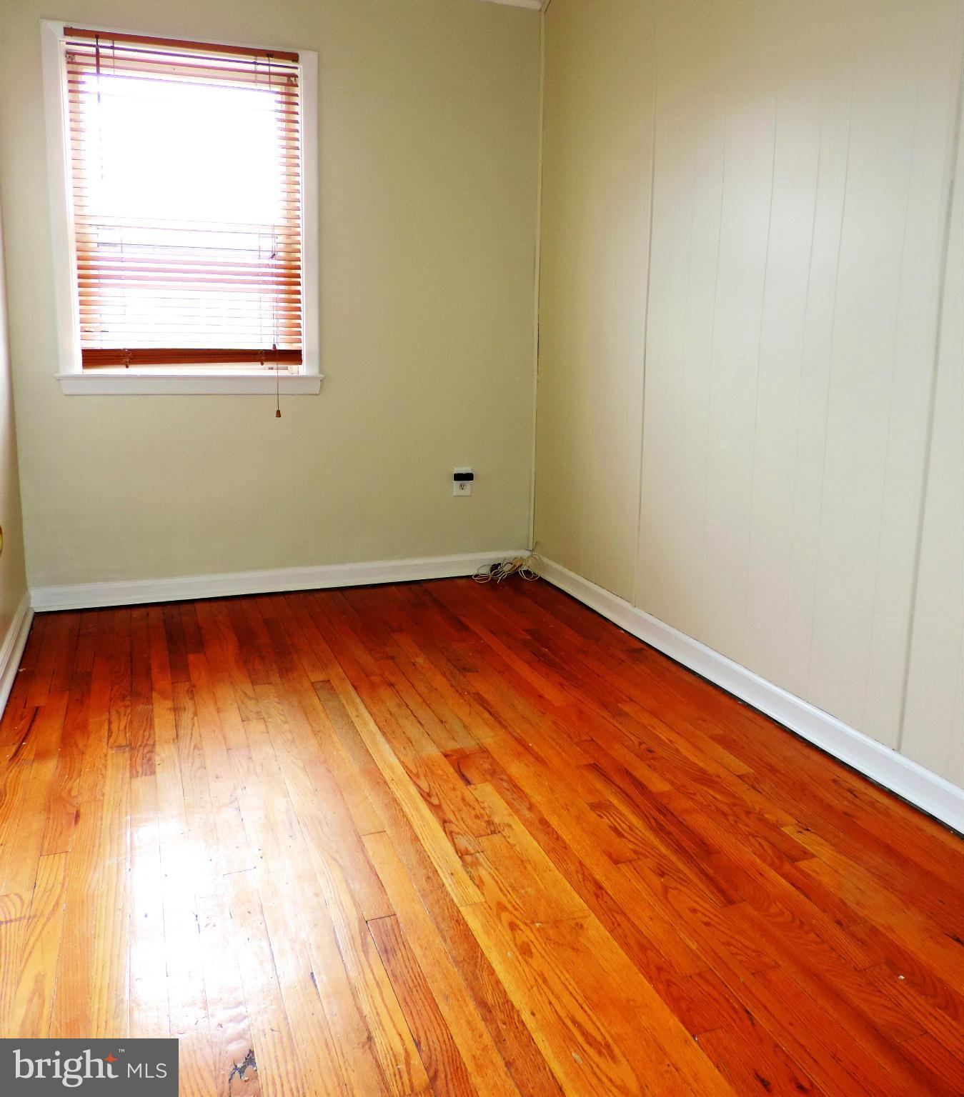 4432 Scotia Road Baltimore, MD 21227 - Photo 16 of 20 Bedroom