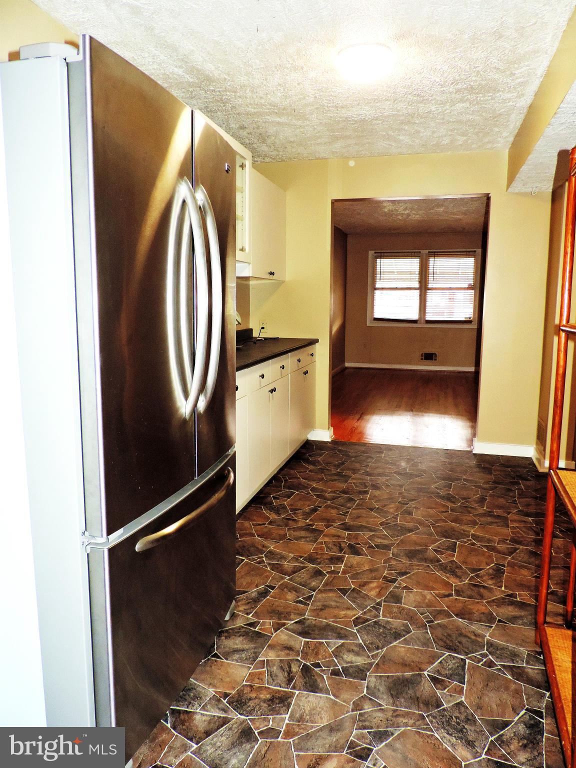 4432 Scotia Road Baltimore, MD 21227 - Photo 9 of 20 Kitchen