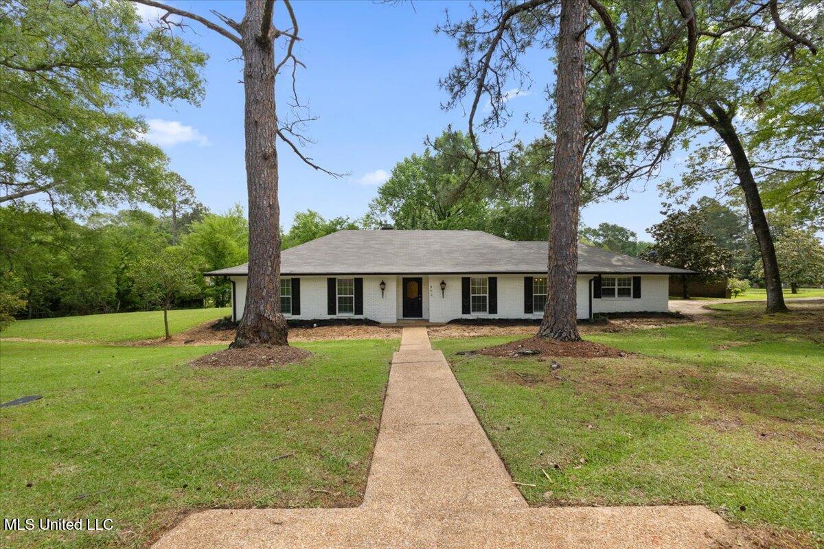 863 Rutherford Drive Jackson, MS 39206 - Photo 2 of 32 02-3HTP4023