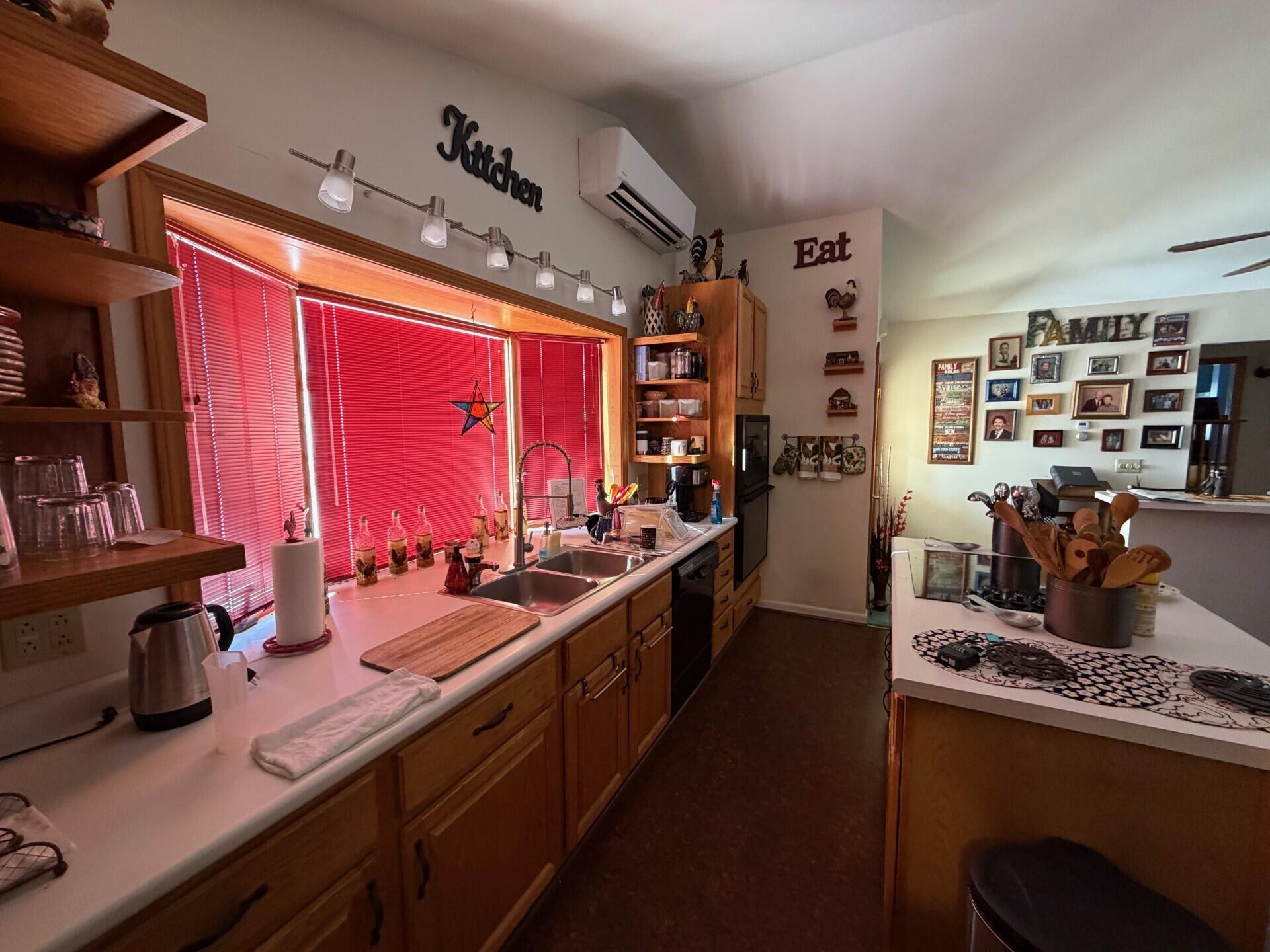 701 Highway 1 Weston, ME 04424 - Photo 7 of 46 e9e2c8e3-1cd7-4ad9-9079-3cf670e76b7a