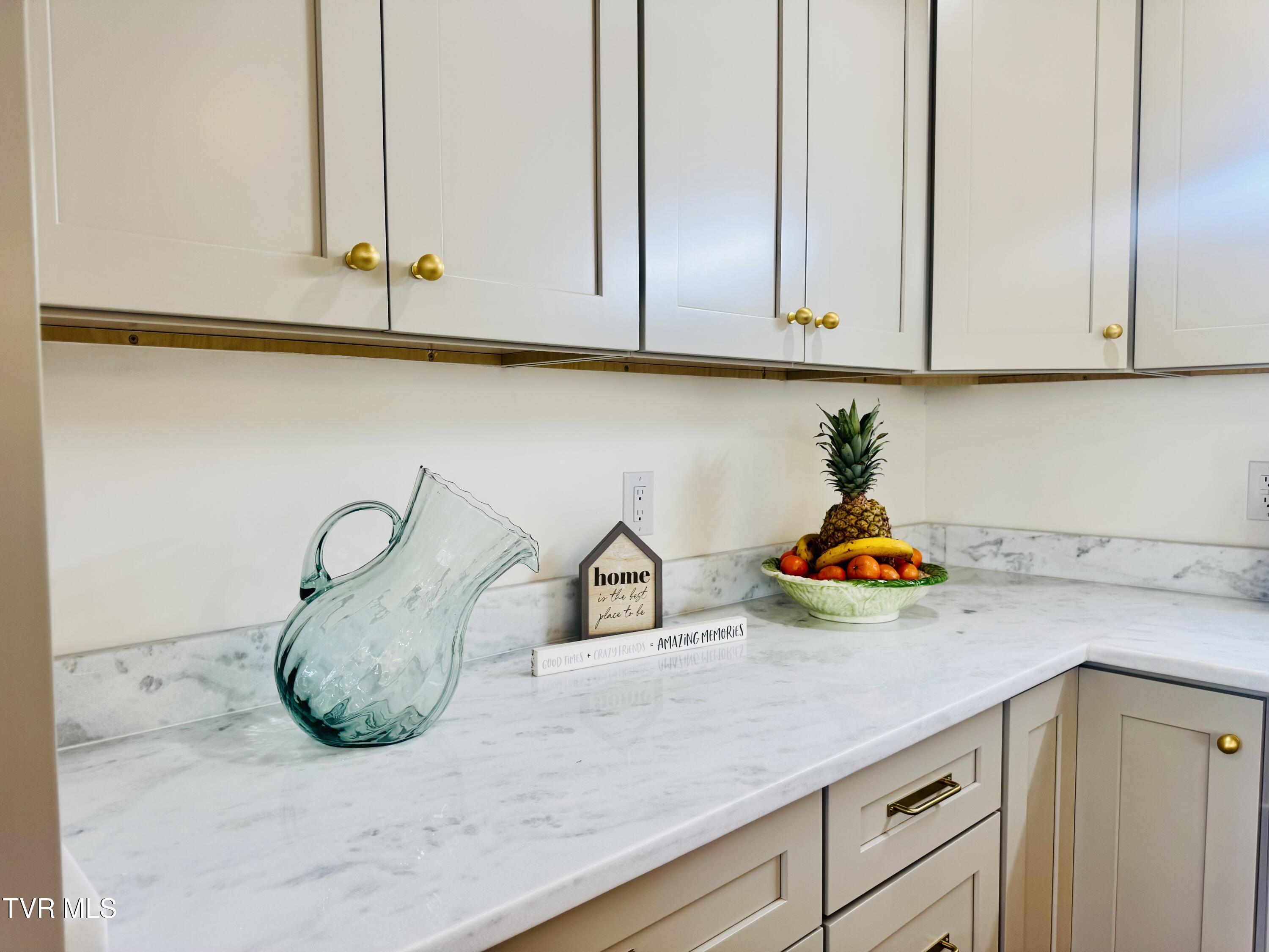 2 Rovan Court Johnson City, TN 37601 - Photo 17 of 86 IMG_9620