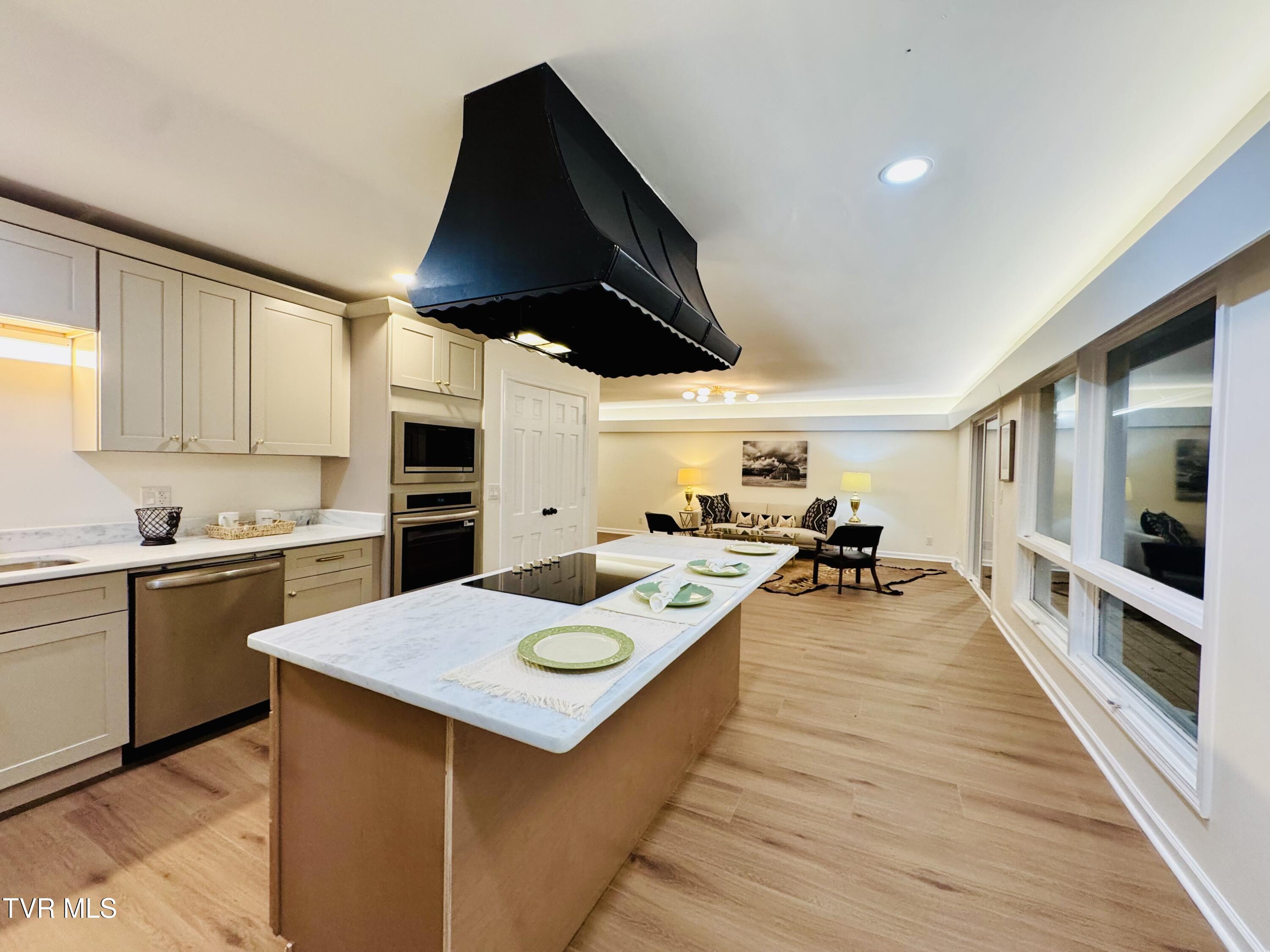 2 Rovan Court Johnson City, TN 37601 - Photo 19 of 86 IMG_9579