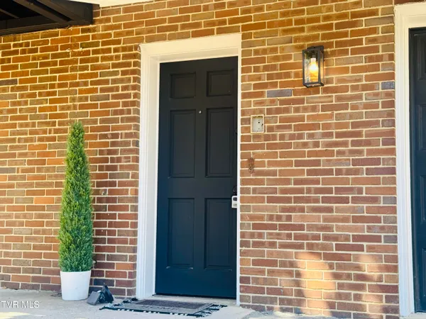 $499,000 | 2 Rovan Court, Johnson City, TN 37601